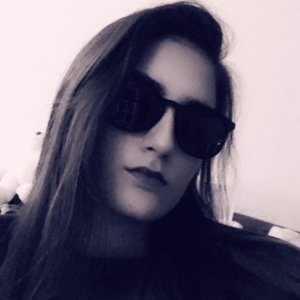 Meet your Posher, Christina